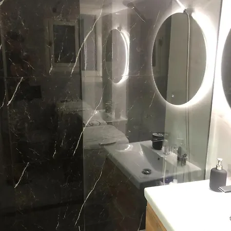 Oasis Apartment
